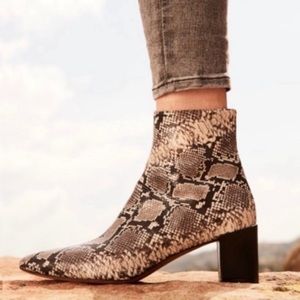 Vince. Snake Lanica Boot Size 6 NWTB